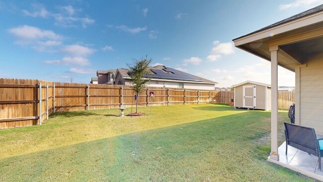 Building Photo - Stunning 4 bedroom home in pristine condition!!!