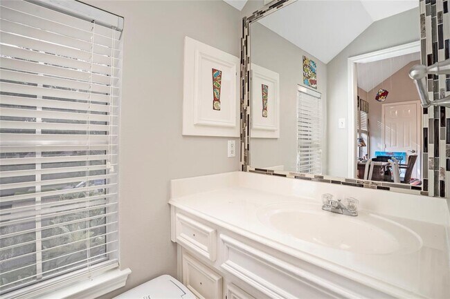 Building Photo - 122 Crystal Reef Dr