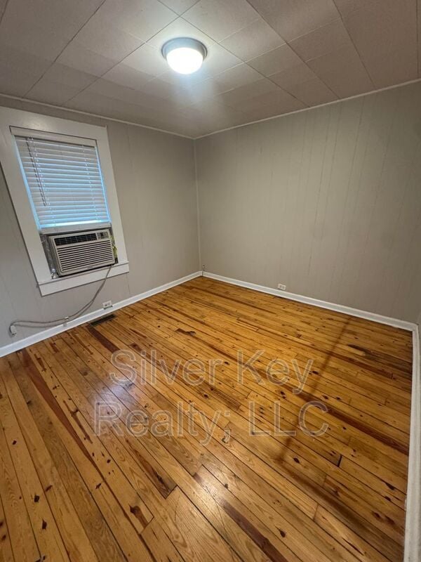 Building Photo - 703 Old Riceville Rd