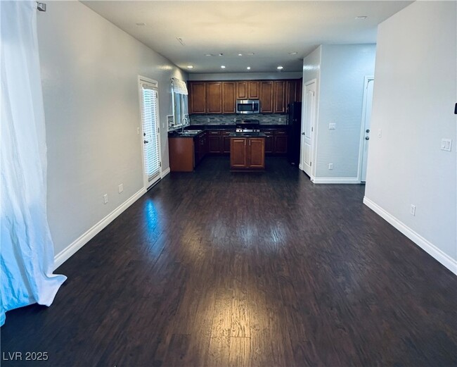 Building Photo - 693 Calamus Palm Pl