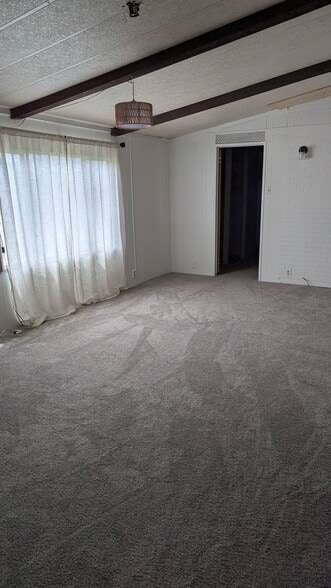 Living-Dining-1 - 1447 Maple St