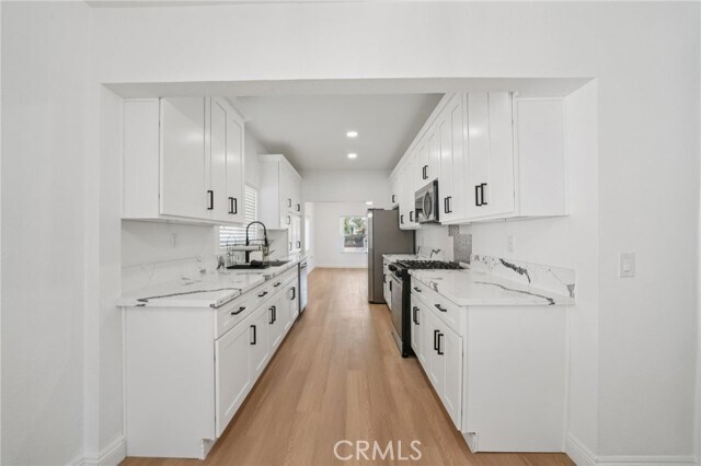 Building Photo - 3882 Taft St