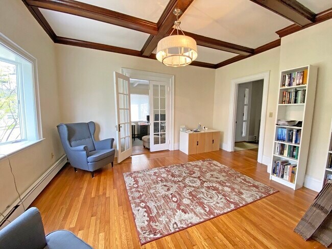 Building Photo - 263 Auburndale Ave