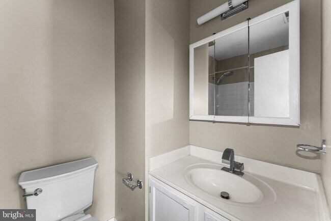 Building Photo - 7302 Rokeby Dr