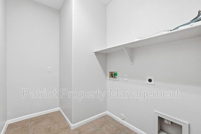 Building Photo - 13441 N 151st Dr