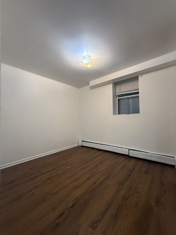 Building Photo - 292 Catherine St
