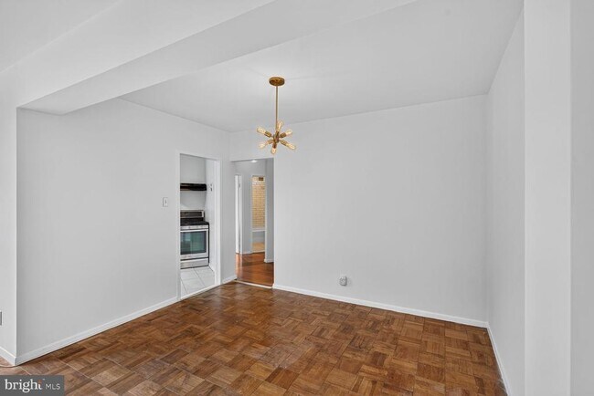 Building Photo - 4200 Cathedral Ave NW