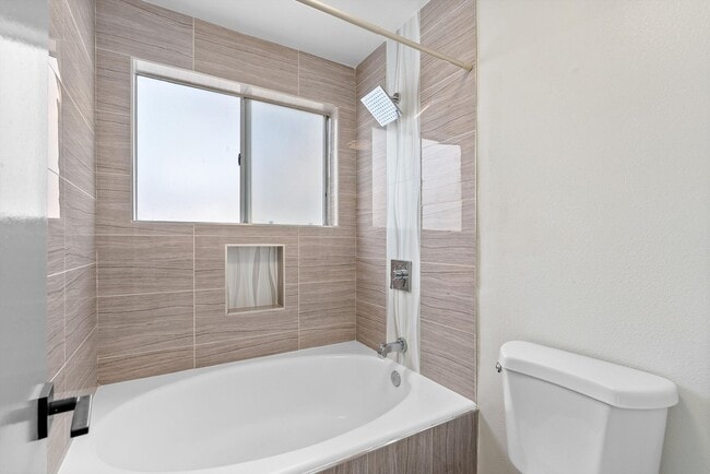 Building Photo - Charming 4-Bedroom Home with Stunning Views in Yorba Linda | AVAILABLE NOW