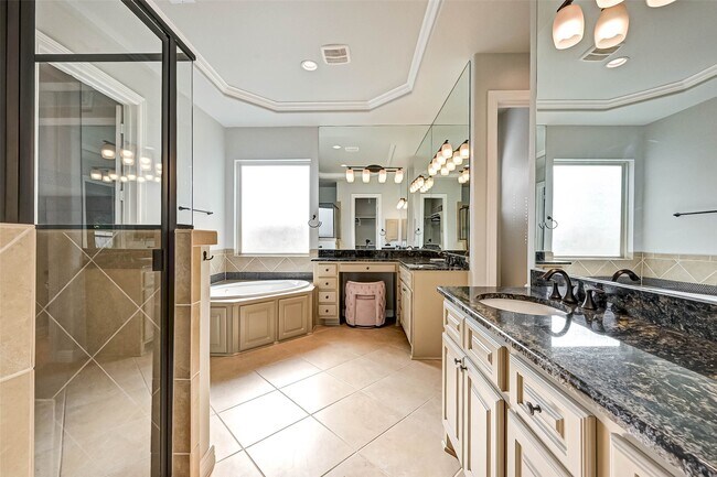 Building Photo - 39 Marino Dr