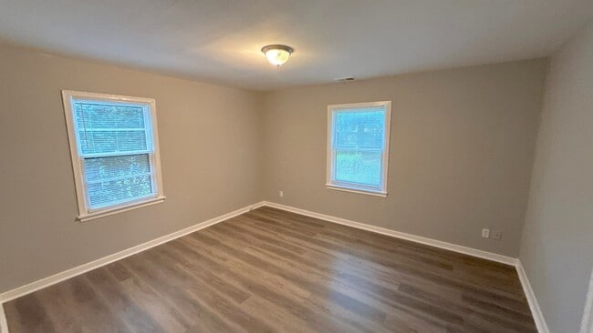 Building Photo - 720 Frayser Dr