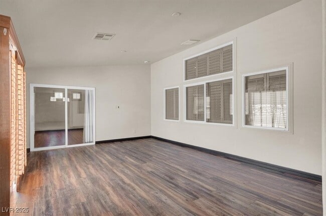 Building Photo - 8225 Cabin Springs Ave