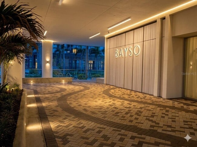 Building Photo - 301 Quay Commons