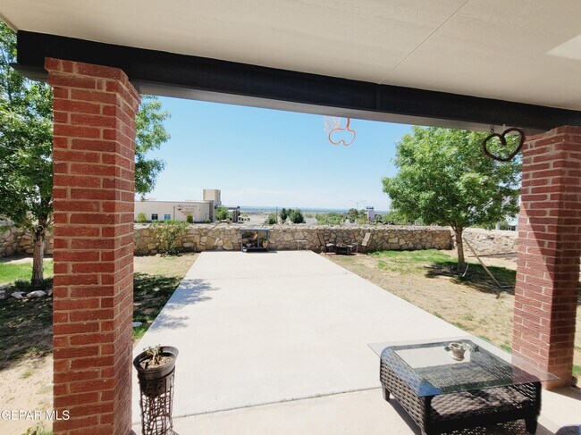 Building Photo - 7401 Plaza Taurina Dr