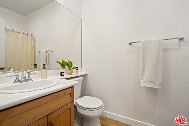 Building Photo - 17969 Lost Canyon Rd