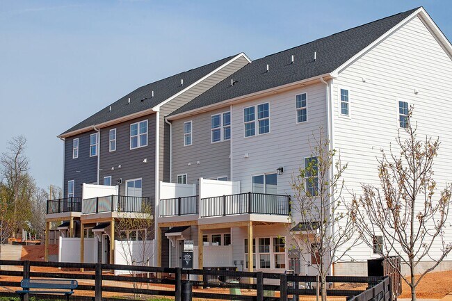 Building Photo - $1,000 Off 1st Month's Rent! Pet-Friendly New Construction in Crozet