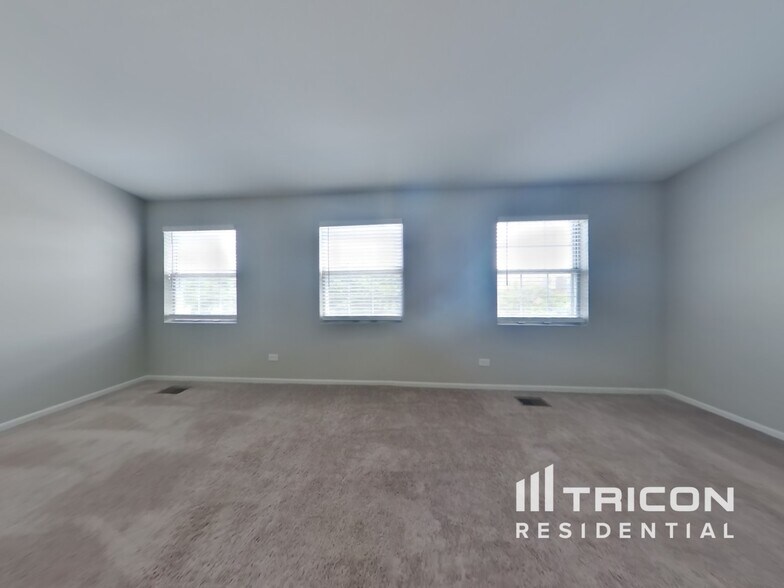 Building Photo - 3106 Anton Cir