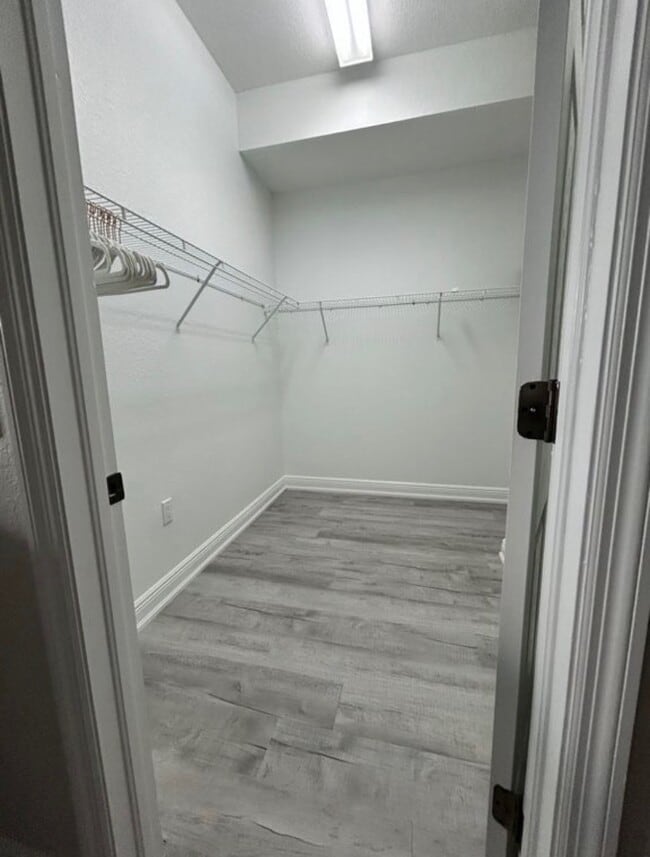 Building Photo - 16050 Via Solera Cir