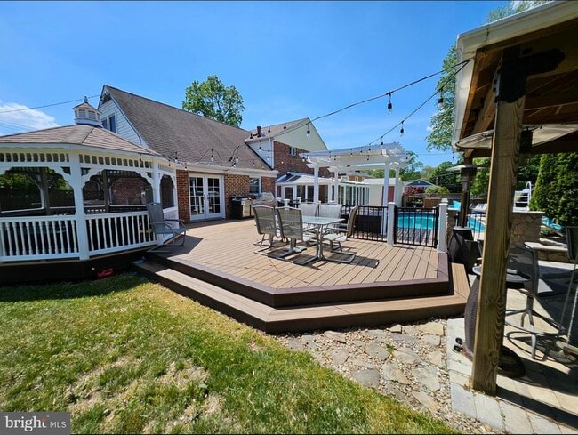 Building Photo - 8001 Postoak Rd