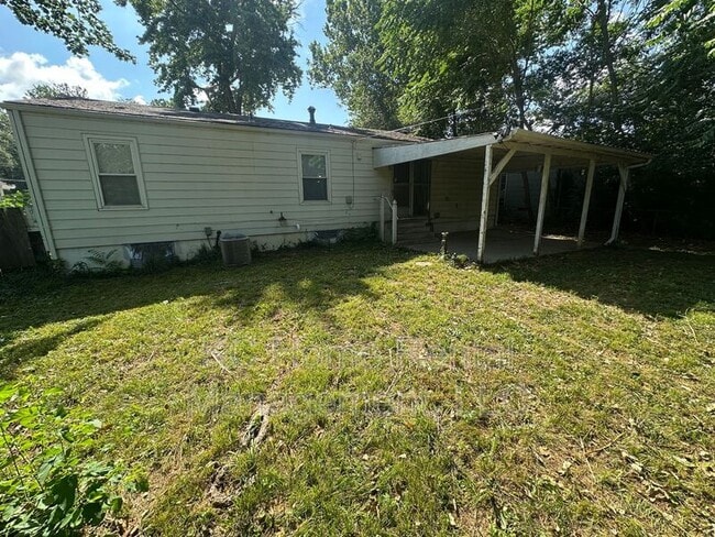 Building Photo - 10742 Blue Ridge Blvd