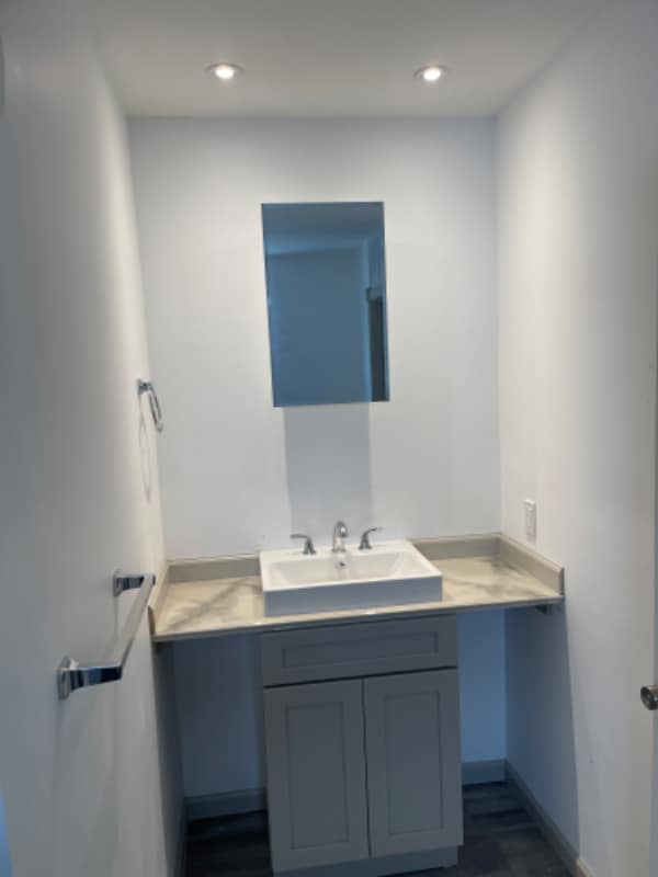 Building Photo - 1719 Broadway