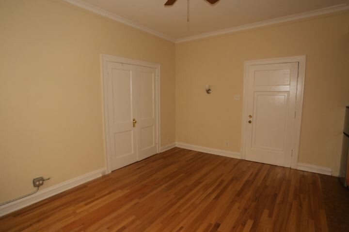 Building Photo - 4349 N Damen