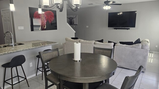 Building Photo - 4225 Gavilan Dr