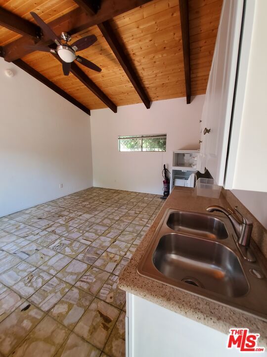Building Photo - 11286 Hayter Ave