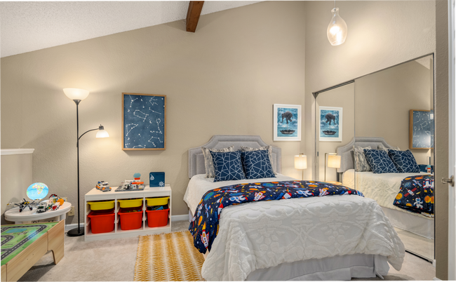 Building Photo - 25429-25213 213th Ave SE