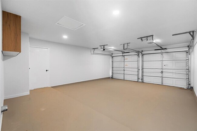 Building Photo - 4605 Beaver Creek Dr