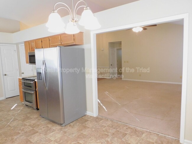 Building Photo - 600 Pecan Ridge Cir