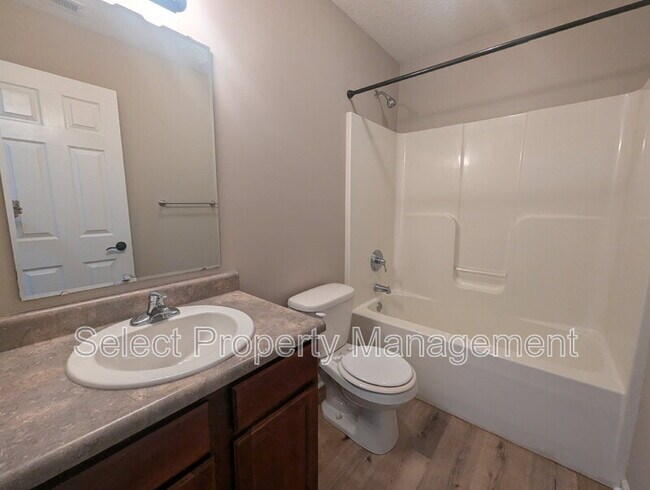 Building Photo - 3902 Stanton Hall Pkwy