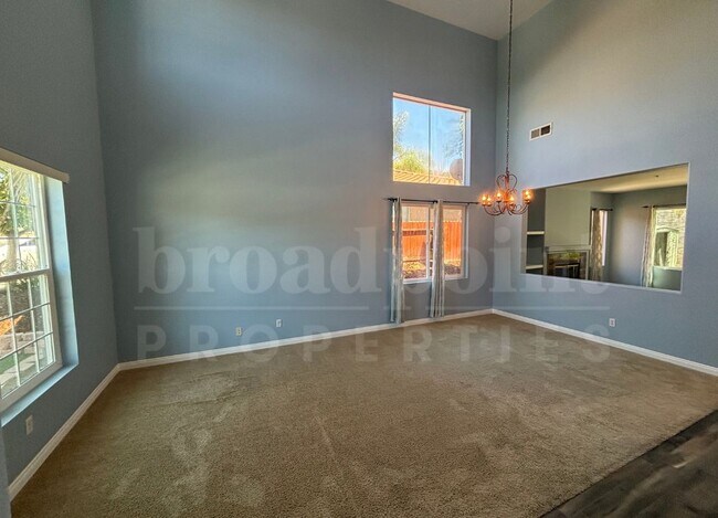 Building Photo - 848 Pohl Pl