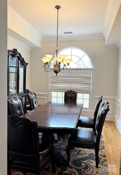 Building Photo - 5919 Newell Dr