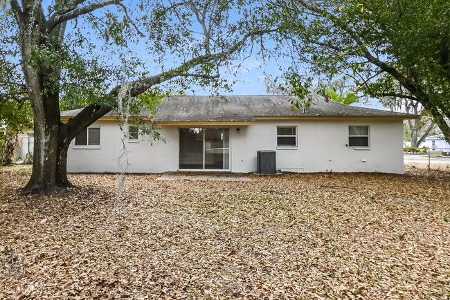 Building Photo - 3406 Westfield Dr