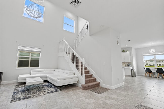 Building Photo - 15134 Cameo Ct