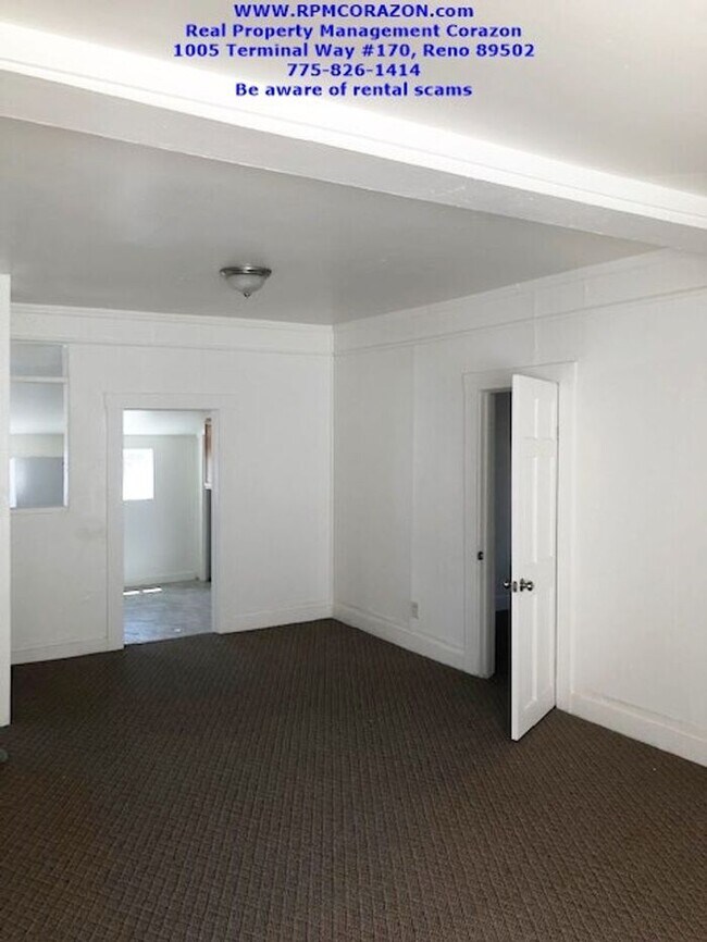 Building Photo - 317 C St