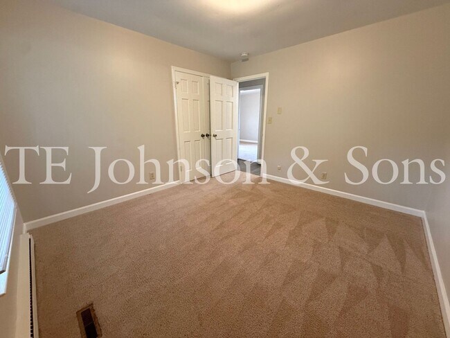 Building Photo - 2722 Winslow Ln