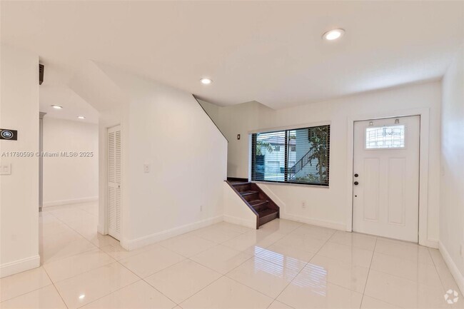 Building Photo - 4576 SW 139th Ct