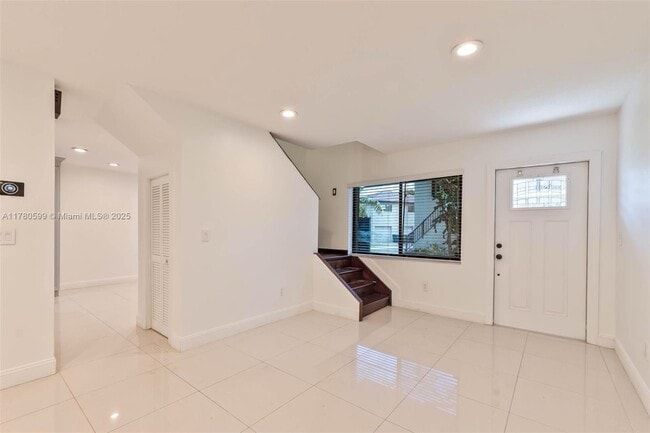Building Photo - 4576 SW 139th Ct