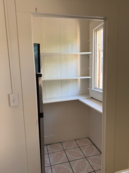 pantry room - 1216 Fedora St