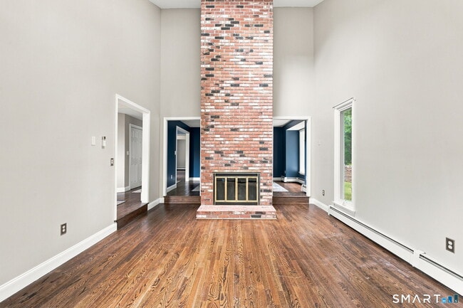 Building Photo - 40 Rockledge Dr