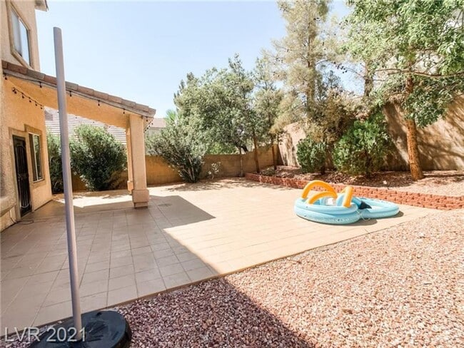 Building Photo - Coming Soon 8/1/25 - Beautiful Summerlin P...