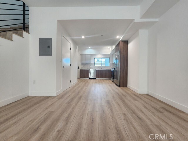 Building Photo - 6061 Fulton Ave