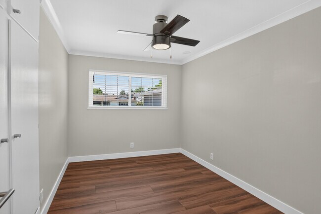 Building Photo - 2833 Sandbrook Ct