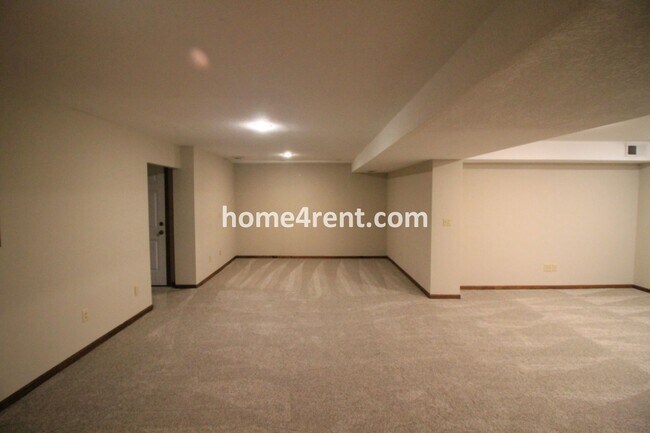 Building Photo - Bedrooms on the Main Level w/ Finished Wal...