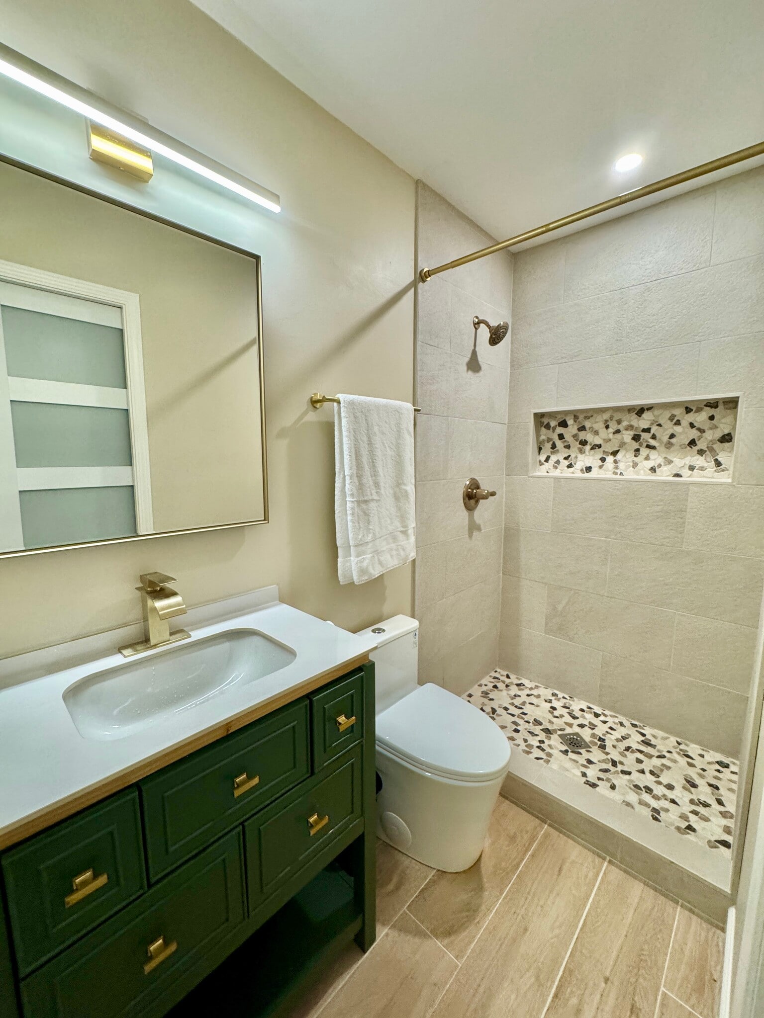 Building Photo - 10443 Califa St