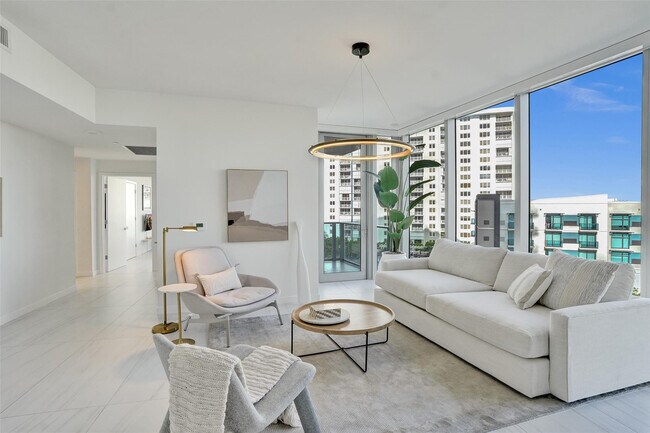 Building Photo - 2200 N Ocean Blvd