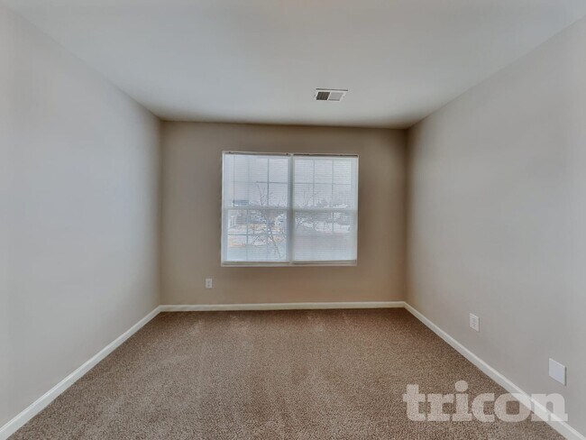 Building Photo - 413 Stoney Run Dr