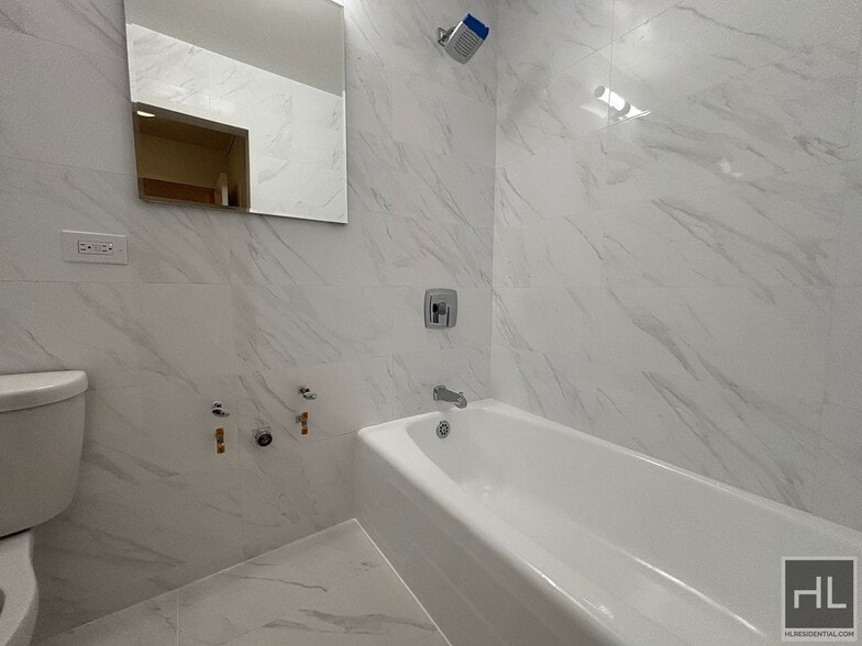 Building Photo - Fourth Avenue