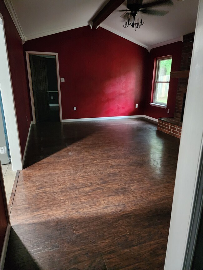 Living Room - 2801 Timberpeg Ct
